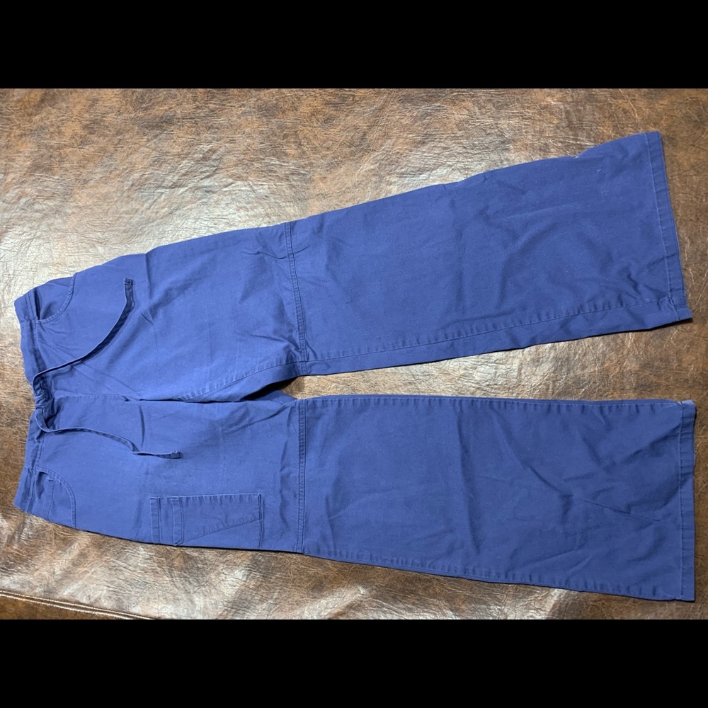 Scrub pants
